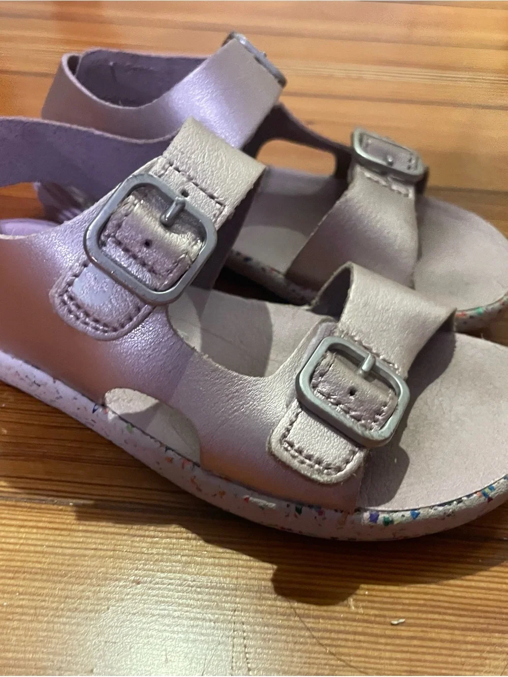 Merrell Kids Dual-Buckle Sandals in metallic lilac
